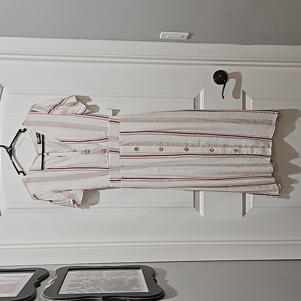 Off white striped mid calf dress, short sleeve